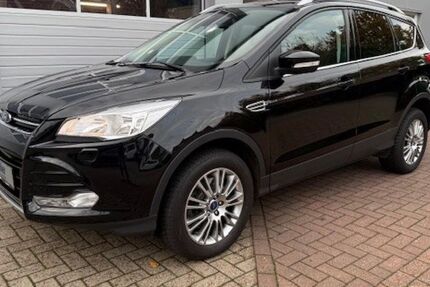 Ford Kuga 108.500 km 12.390 &euro; Augustfehn 26689