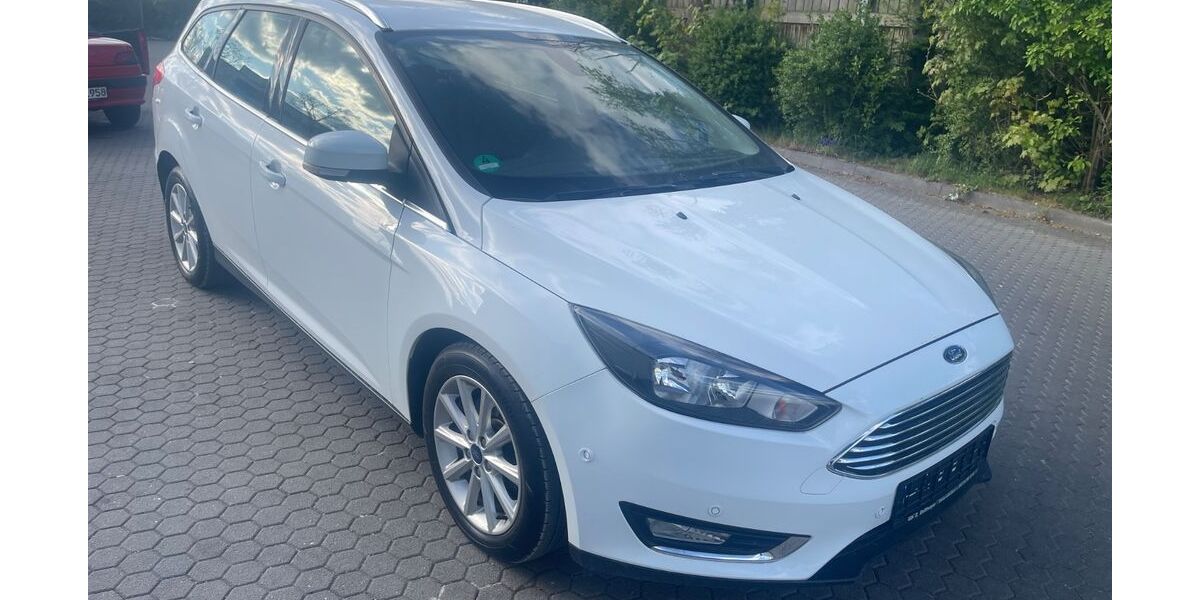 Ford Focus 123.000 km 5.990 &euro; München 81735