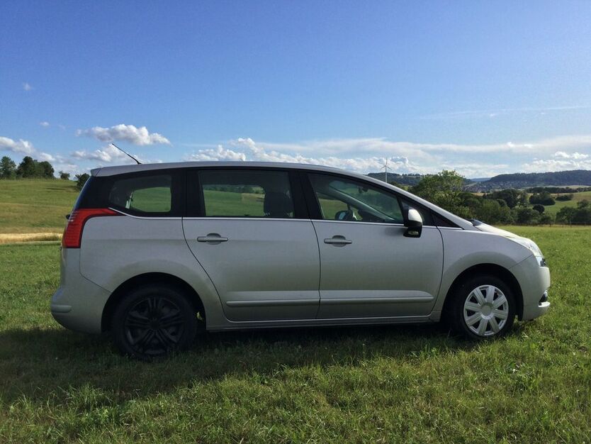 Peugeot 5008 186.000 km 3.250 € Metzingen 72555