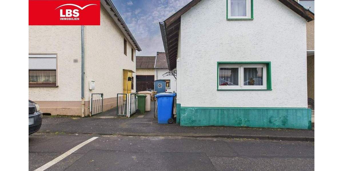 Mehrfamilienhaus, Wohnhaus Bonn Lannesdorf - 6 Zimmer, 188 m&sup2;, 330.000&euro; | Angebot:24635053