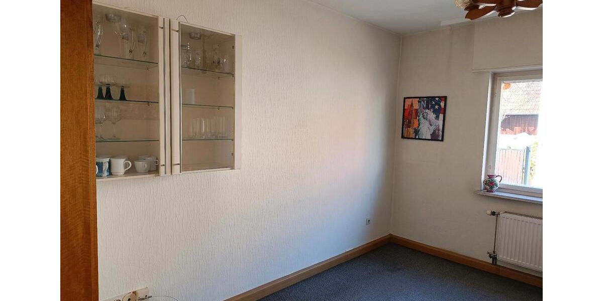 Etagenwohnung Sandhausen - 5 Zimmer, 70 m&sup2;, 650&euro; | Angebot:26495378