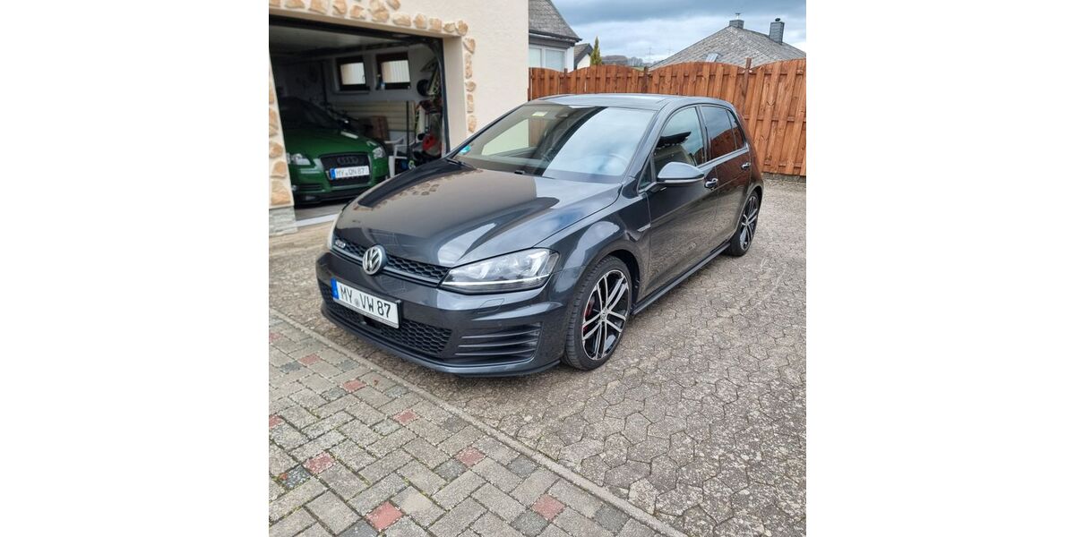VW Golf 199.600 km 12.200 &euro; Andernach 56626