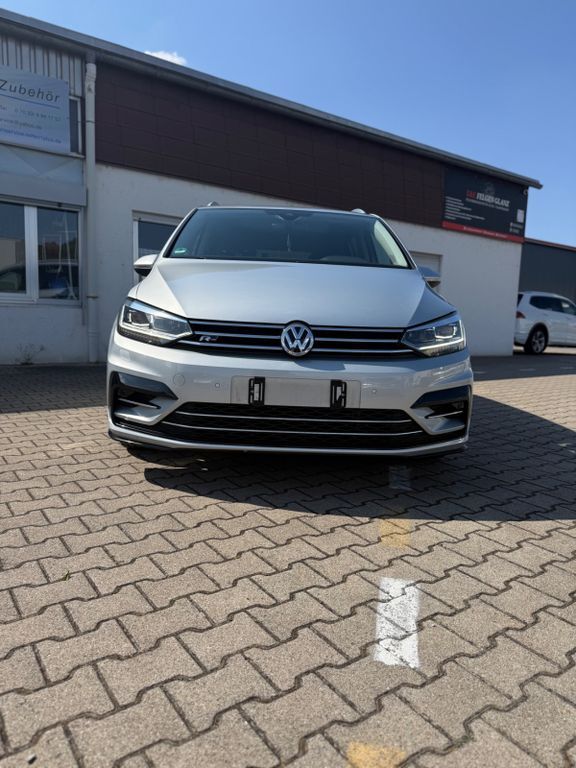 VW Touran 175.000 km 16.499 € Weil der Stadt 71263