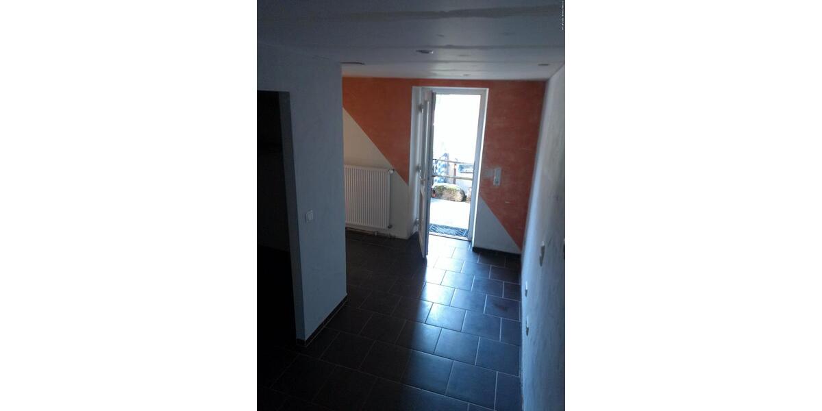 Schöne 2 Zimmer Wohnung mit 110 qm Wohnfläche in Ottweiler Fürth zu vermieten 2 zimmer