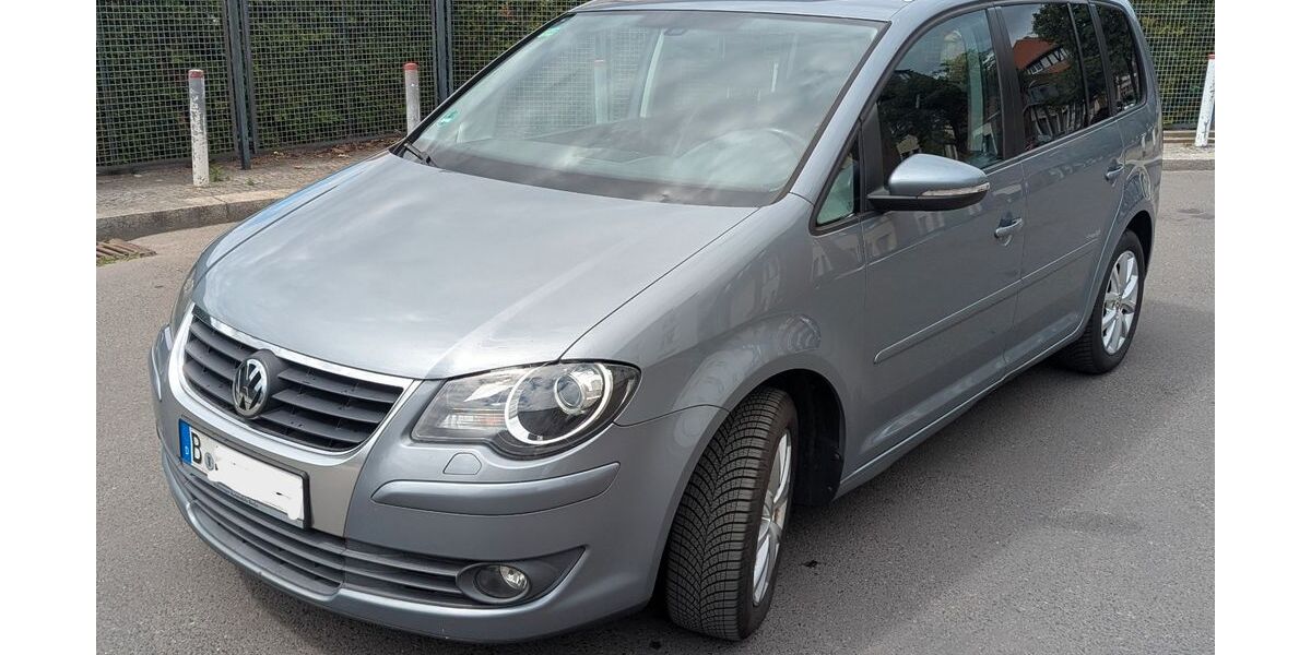 VW Touran 174.868 km 6.950 &euro; Berlin 10827
