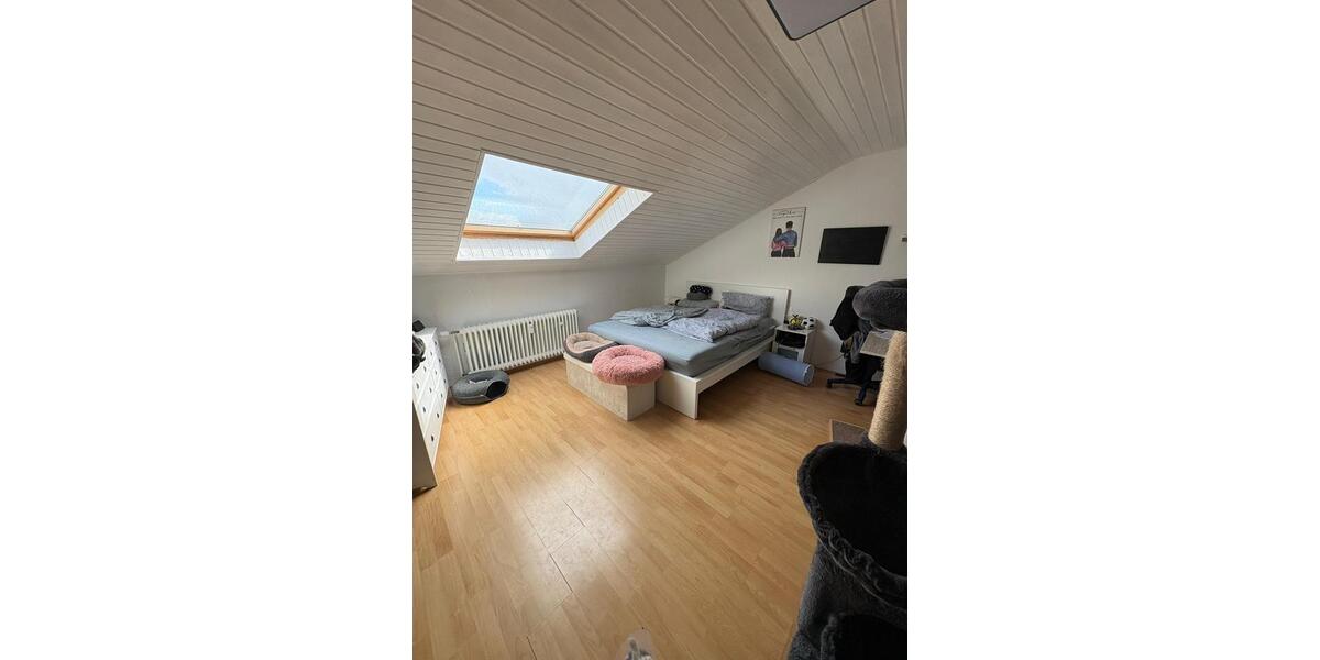 Dachgeschoßwohnung Korschenbroich - 2 Zimmer, 71 m&sup2;, 550&euro; | Angebot:26413501