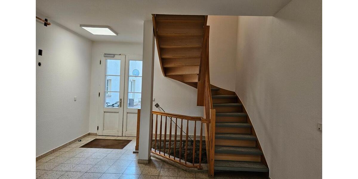 Etagenwohnung Mühlhausen (Thüringen) - 3 Zimmer, 78 m&sup2;, 660&euro; | Angebot:25436717