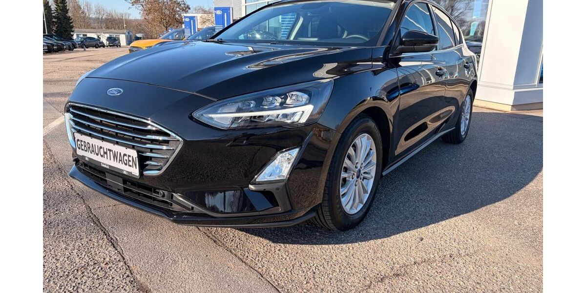 Ford Focus 17.676 km 18.750 &euro; Glauchau 08371