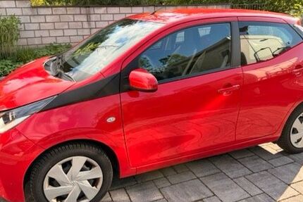 Toyota Aygo (X) 78.900 km 8.400 &euro; Darmstadt 64297