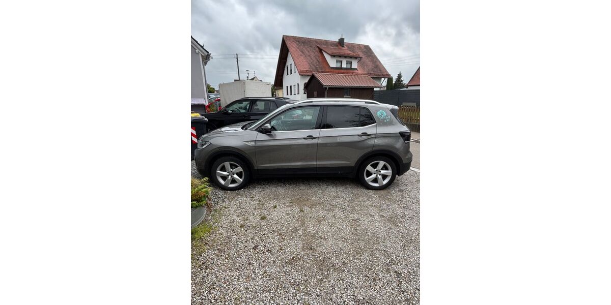 VW T-Cross 90.000 km 12.900 &euro; Großaitingen 86845