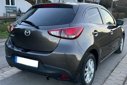 Mazda 2 90.450 km 8.599 &euro; Kassel, Hessen 34128