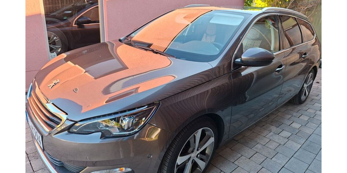 Peugeot 308 140.000 km 8.500 &euro; Fichtenhof 92260