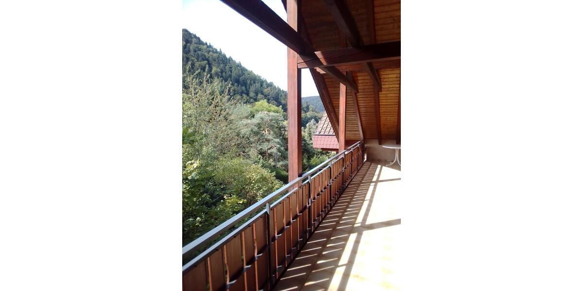 Reihenhaus Bad Liebenzell - 8 Zimmer, 190 m&sup2;, 409.000&euro; | Angebot:26957564