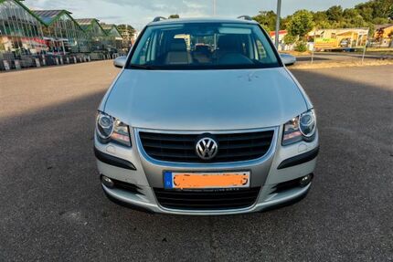 VW Touran 271.000 km 4.550 &euro; Freiburg 79112