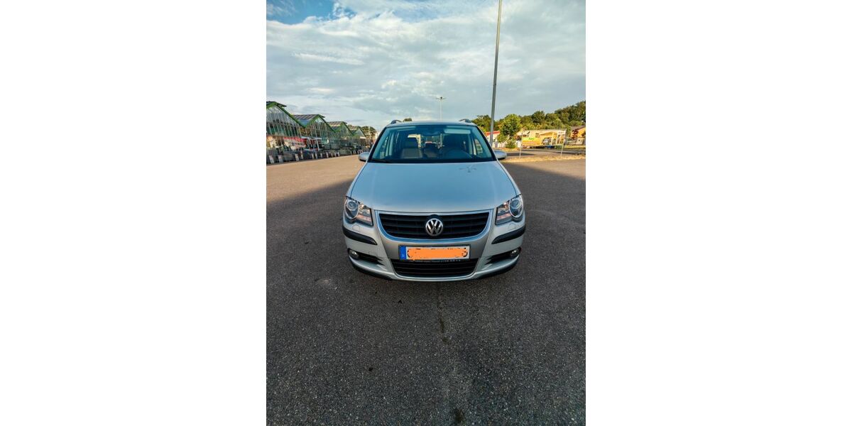 VW Touran 271.000 km 4.550 &euro; Freiburg 79112