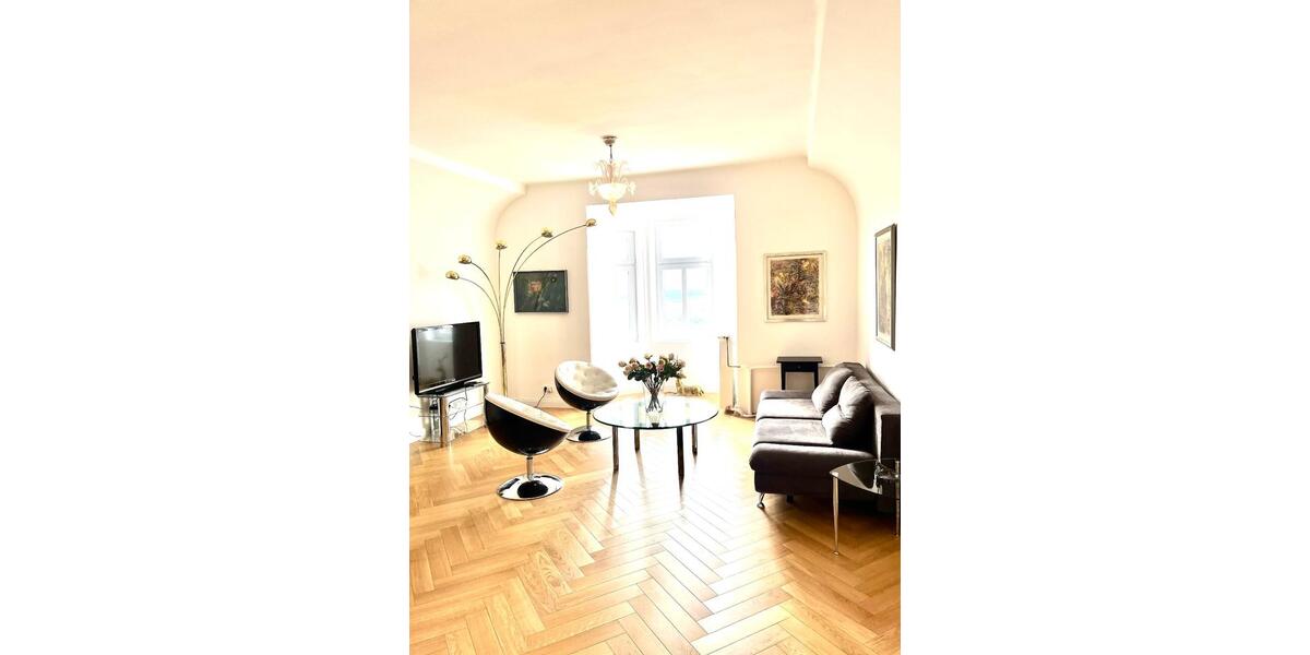 Villa Holzkirchen - 18 Zimmer, 600 m&sup2;, 1.250.000&euro; | Angebot:26960651