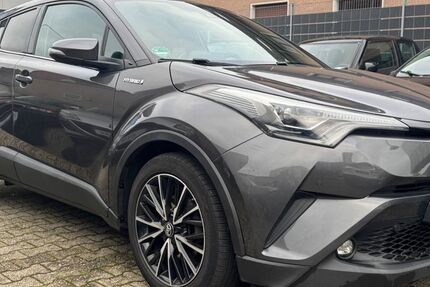 Toyota C-HR 96.774 km 17.990 € Köln 50858
