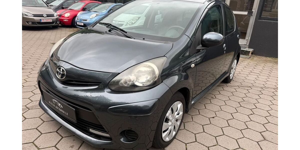 Toyota Aygo (X) 103.000 km 4.400 &euro; Hamburg 20097