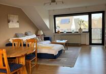 Neuss-Holzheim 2 Zimmer 2.OG großer Balkon