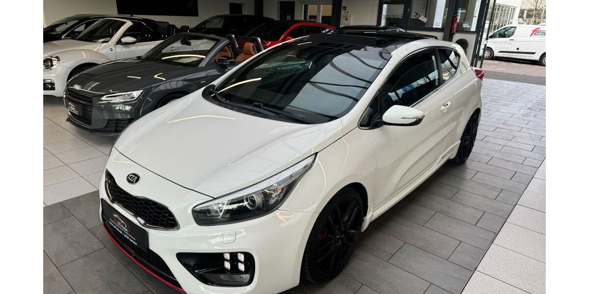 Kia ceed / Ceed 110.000 km 9.450 &euro; Detmold 32758
