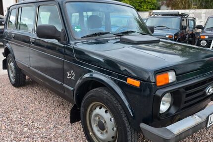 Lada Taiga 115.000 km 6.600 &euro; Waltershausen 99880
