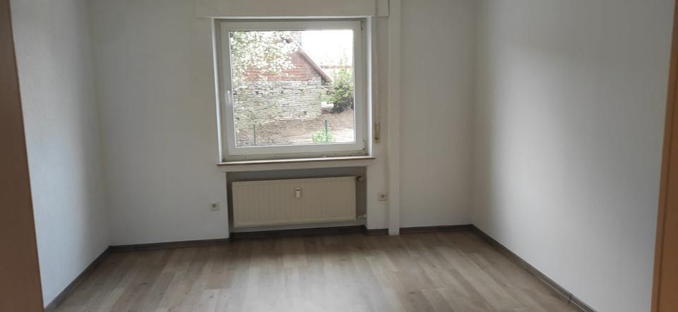 Erdgeschoßwohnung Beverungen - 3 Zimmer, 78 m&sup2;, 400&euro; | Angebot:26223515