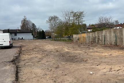 In Wahlstedt 23812 eine Freifläche von ca. 1.400 m2 zu Vermiete zimmer