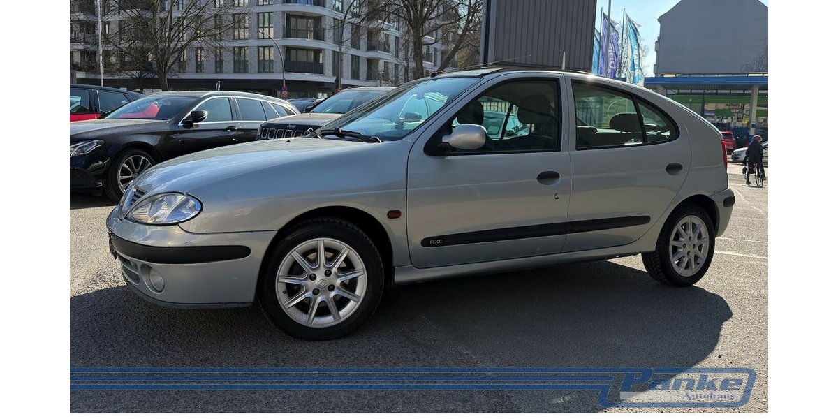 Renault Megane 1.4 16V RXE*09/27TÜV*Rost*Allwetter* 152.300 km 1.990 &euro; Berlin 13187