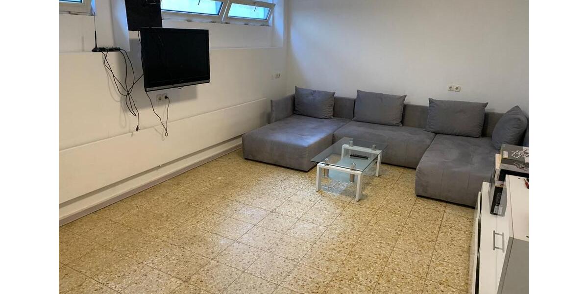 Teil Möbilisierte 2 -Zimmer Wohnung ( im Kellergeschoss ) von Privat zu vermieten 2 zimmer