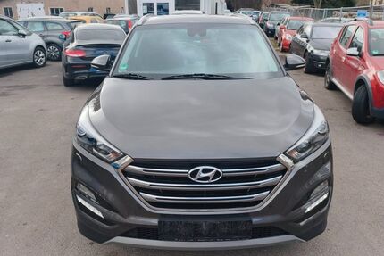 Hyundai TUCSON 161.000 km 12.499 &euro; Eisenach 99817