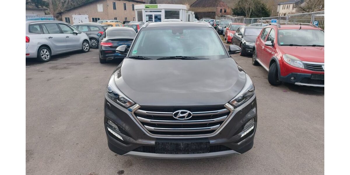 Hyundai TUCSON 161.000 km 12.499 &euro; Eisenach 99817