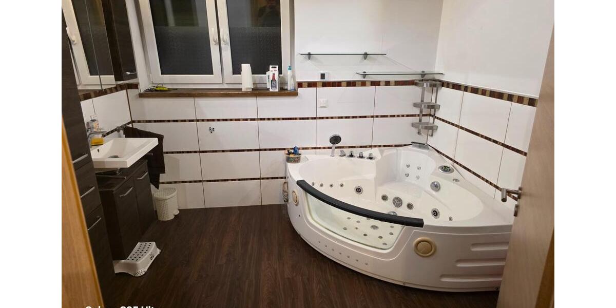 Einfamilienhaus Prichsenstadt - 4 Zimmer, 135 m&sup2;, 1.250&euro; | Angebot:26038283