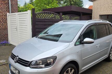VW Touran 128.000 km 10.400 &euro; Gütersloh 33332