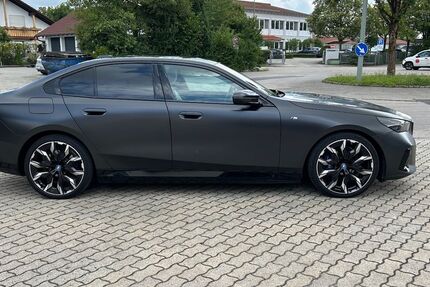 BMW i5 6.850 km 81.299 &euro; Hohenlinden 85664