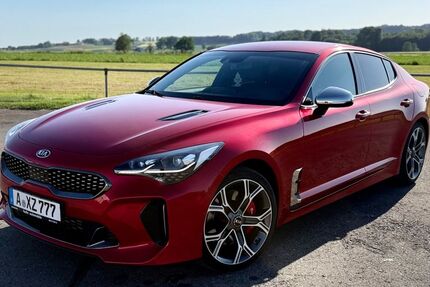 Kia Stinger 111.000 km 24.800 &euro; Affing 86444