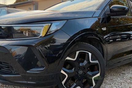 Opel Grandland (X) 41.685 km 15.890 &euro; Großbeeren 14979