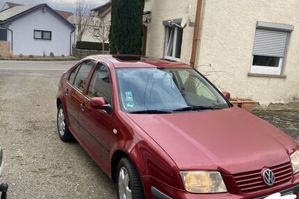VW Bora 127.500 km 1.750 &euro; Langenenslingen 88515