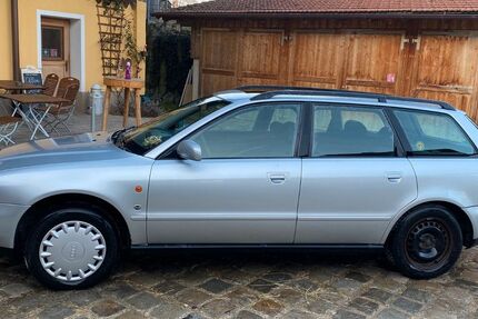 Audi A4 172.500 km 2.200 &euro; Straßlach 82064