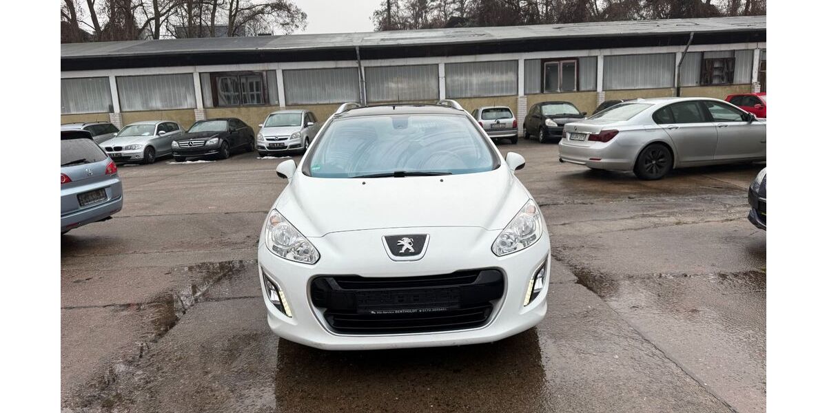 Peugeot 308 150.774 km 4.750 &euro; Dresden 01159