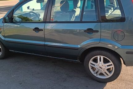 Ford Fusion 235.000 km 700 &euro; Ulm 89077