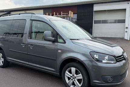 VW Caddy Maxi 323.873 km 8.211 &euro; Tornau v.d. Heide 06779