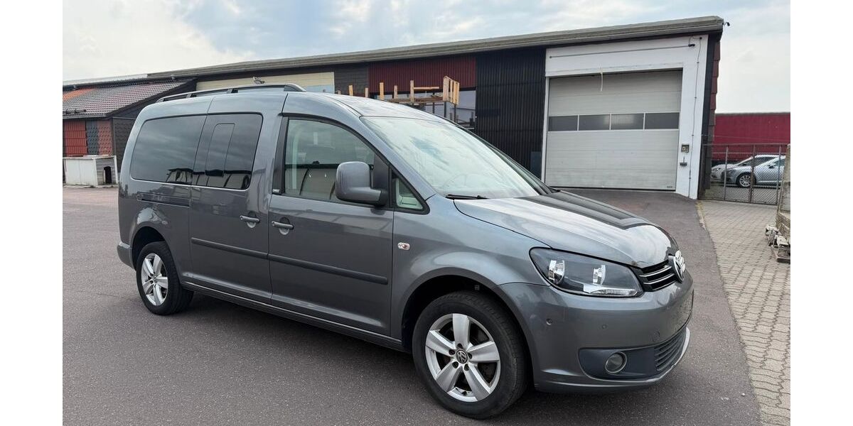 VW Caddy Maxi 323.873 km 8.211 &euro; Tornau v.d. Heide 06779