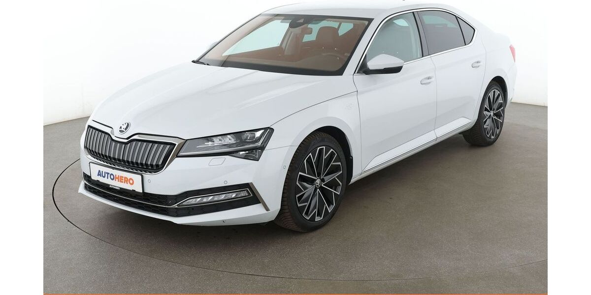 Skoda Superb 42.566 km 26.390 &euro; Dresden 01187