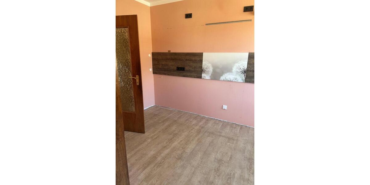 Einfamilienhaus Blieskastel - 11 Zimmer, 165 m&sup2;, 289.000&euro; | Angebot:26334429