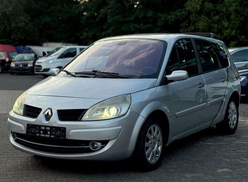Renault Scenic 299.990 km 1.475 € Troisdorf 53842