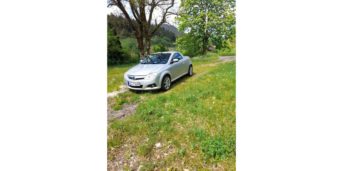 Opel Tigra 192.000 km 4.250 &euro; Alpirsbach 72275