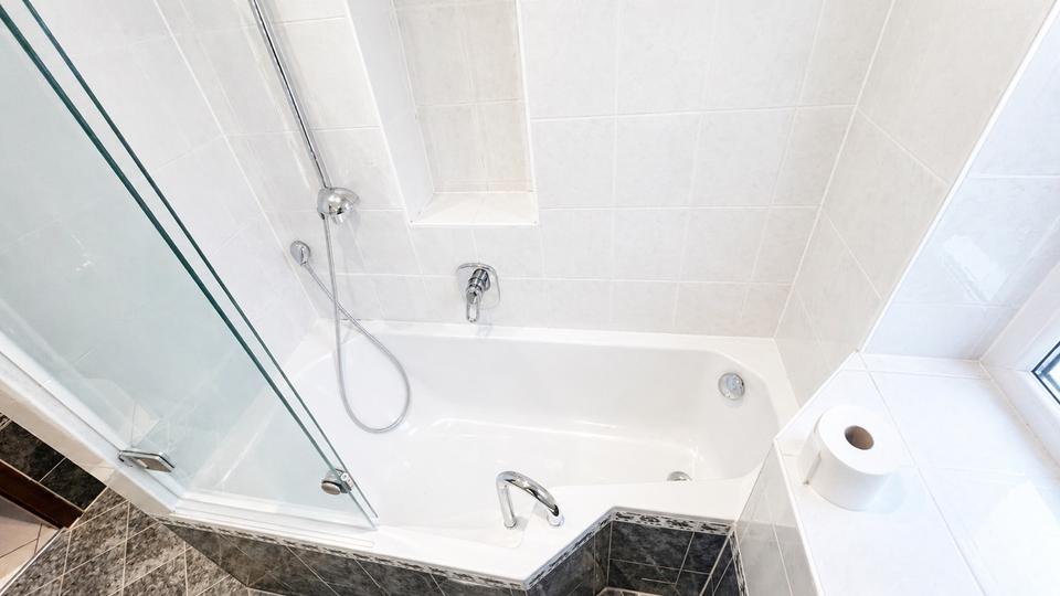 Erdgeschoßwohnung Frankfurt am Main Ost - 4 Zimmer, 75 m&sup2;, 1.050&euro; | Angebot:26287918