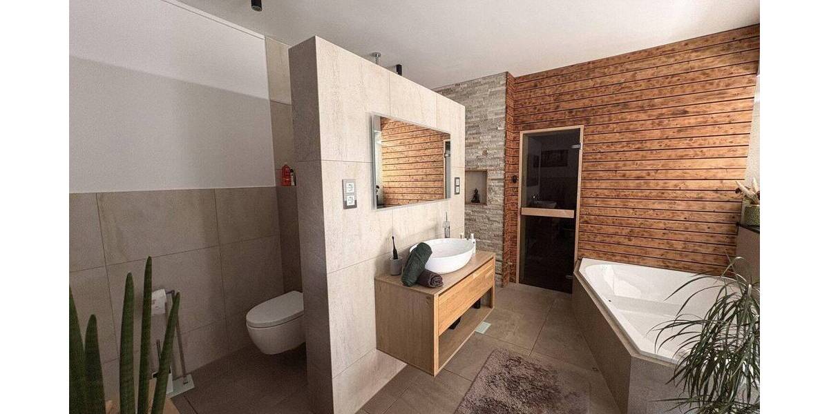 Bungalow Meinerzhagen - 3 Zimmer, 140 m&sup2;, 879.000&euro; | Angebot:26858207