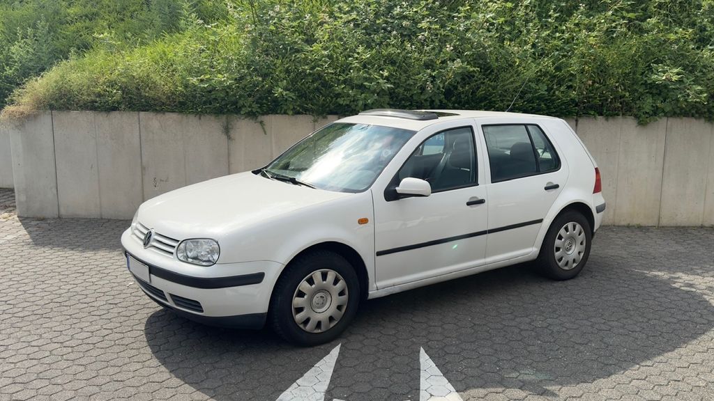 VW Golf 223.514 km 1.600 &euro; Köln 50996