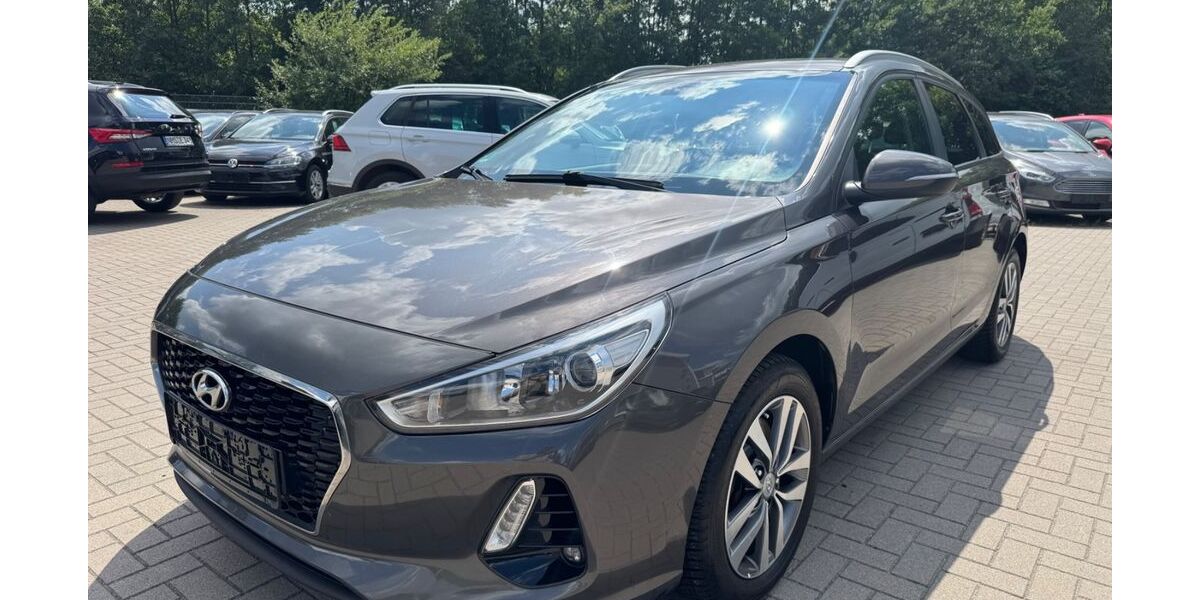 Hyundai i30 208.765 km 5.490 &euro; Neumünster 24539